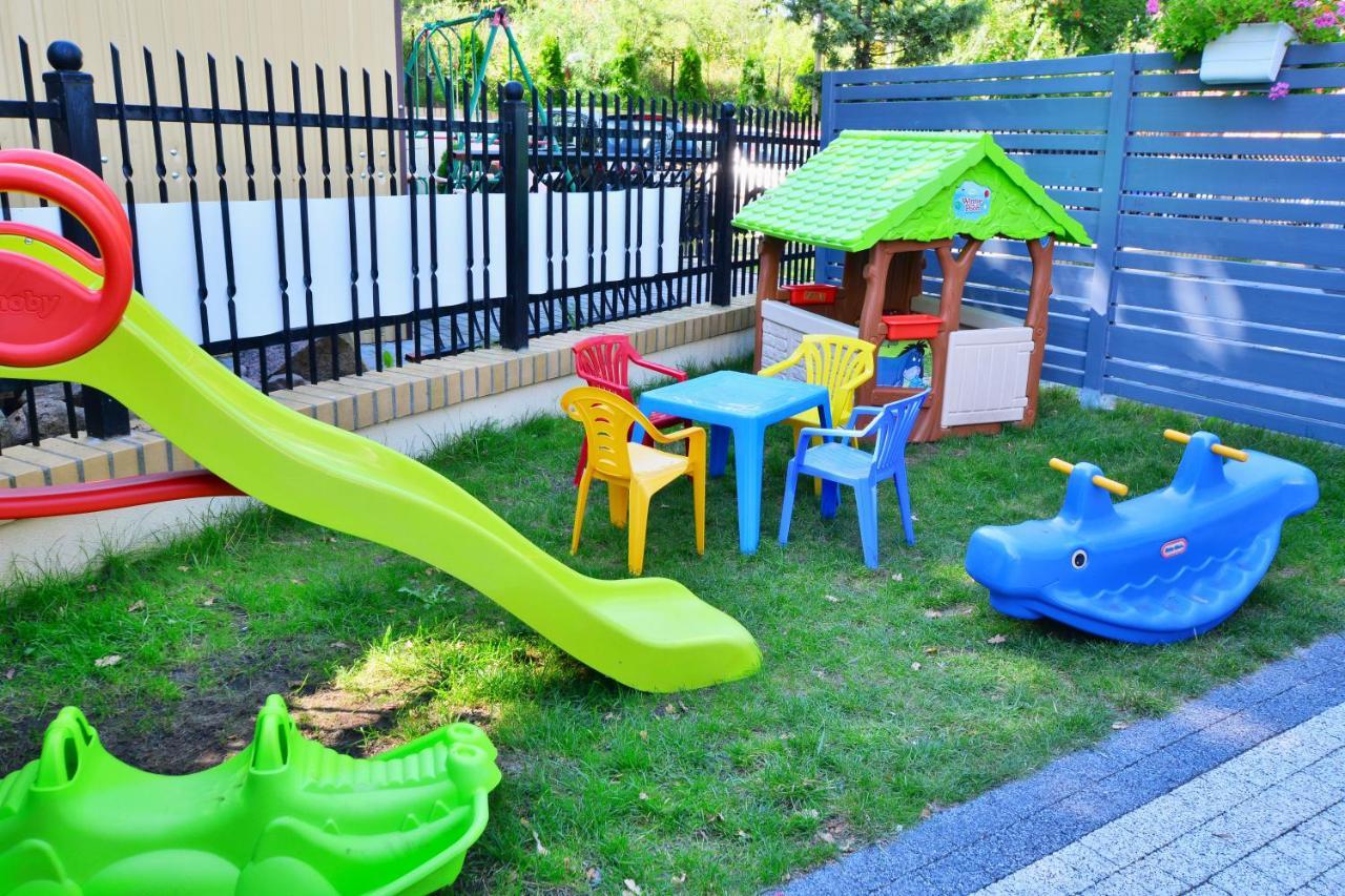 Pokoje Goscinne Muszelka 300 M Do Plazy Großmöllen Exterior foto